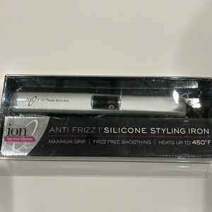 Ion 1” Silicone Styling Iron Anti Frizz NEW